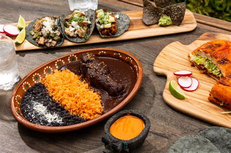 Although the mexican food lovers out there will be glad to know there are still a handful of amazing eateries serving up taco platters, burritos, and more! Best Mexican Dishes and Food You Should Be Ordering ...