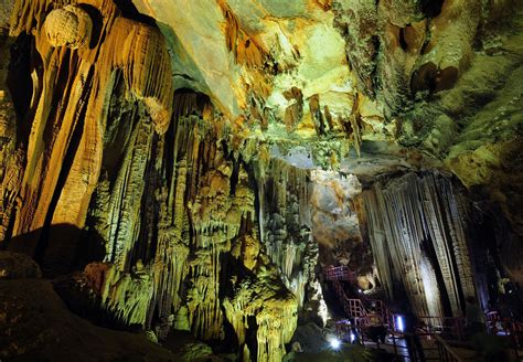 Amazing Caves Caves Have A Way Of Eliciting The Textbook Travel