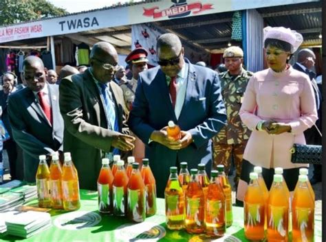Mutharika Challenges Malawi Traders On Quality Pledges To End Donor