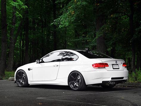 If you are already a bmw 3 series or m3 enthusiast, this 2010 m3 is easily the best yet. Car in pictures - car photo gallery » WSTO BMW M3 Coupe E92 2010 Photo 16