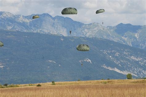 Setaf Soldiers Make Their Last Jump Aviano Italy 0809 Flickr