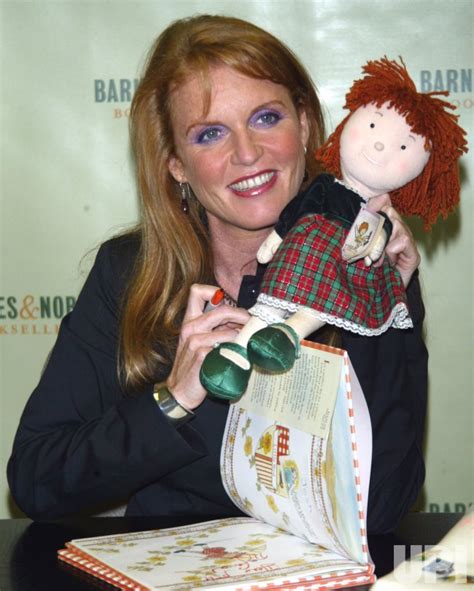 photo sarah ferguson duchess of york booksigning in new york