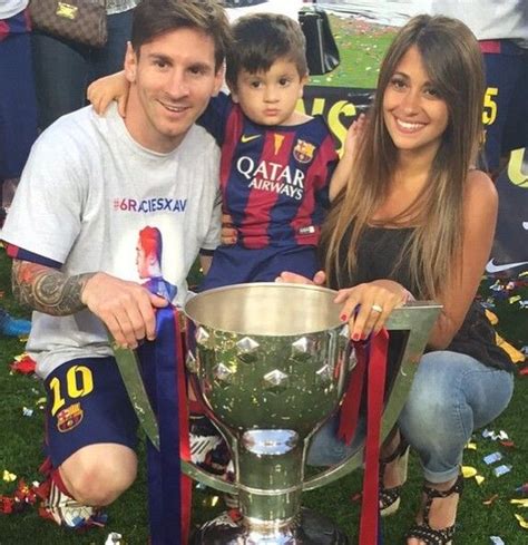 Messi And Wife Lionel Messi Wife Lionel Messi Messi And Wife