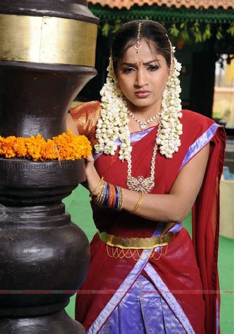 Madhavi Latha Actress Photoimagepics And Stills 15107