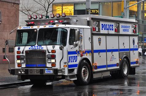 Nypd Nypd Esu Truck 1 Flickr Photo Sharing Police Pinterest
