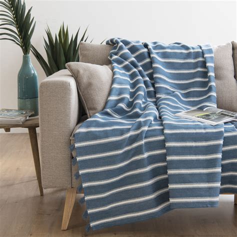 Sie ist schadstoffgeprüft nach dem öko tex standard 100. Decke aus Baumwolle, blau und naturweiß 130x170 Corse ...