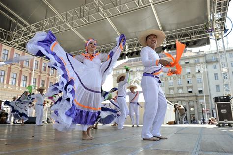 Los Bailes Más Típicos de la Región Amazónica