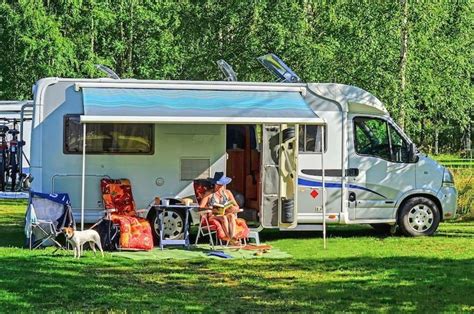 Curious About Which Rv You Should Choose For Full Time Living The Best