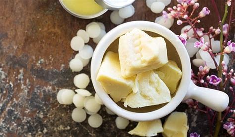 10 Best Ways To Make Your Own Beeswax Products