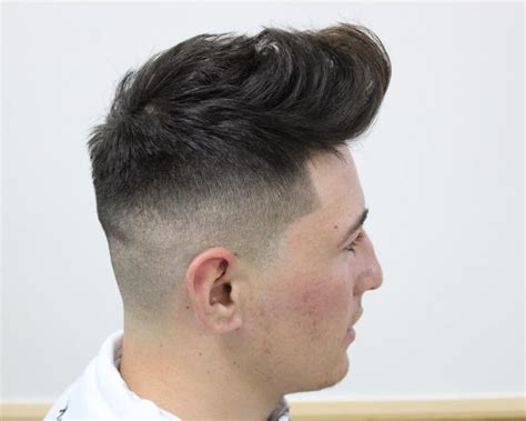 Make sure your stylist understands what you want. 50 Best Ivy League Haircut Styles - Smart Choices (2019)