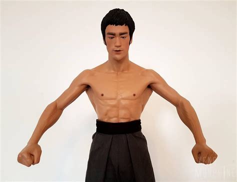 Descubrir 33 Imagen Bruce Lee Weight Abzlocalmx