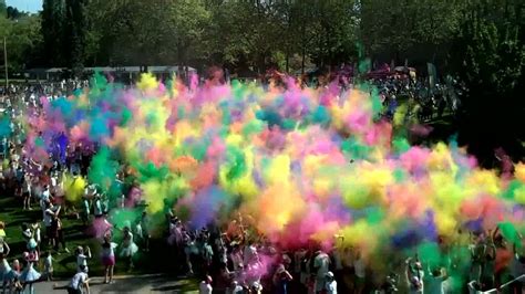 You can safely wash black, grey, brown, and other dark colors together. Color Run Seattle 2012 - YouTube