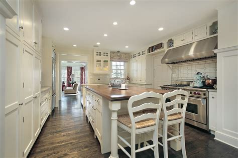 Goodish useful kitchen island ideas are described next: 22 Luxury Galley Kitchen Design Ideas (Pictures)
