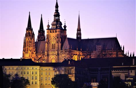 Pražský hrad je dnes kromě sídla hlavy státu také významnou kulturní a historickou památkou. Pražský hrad - vstup zdarma | CityBee