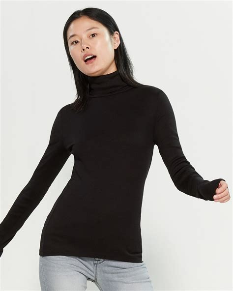 Splendid Cotton Black Fitted Turtleneck Sweater Lyst