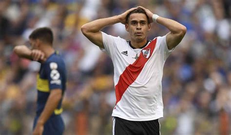 Haziran 2021'de river plate ile sözleşmesi sona erecek kolombiyalı golcü santos borre için kulüpler. Santos Borré se perderá los próximos dos partidos en la LibertadoresConexión Deportiva