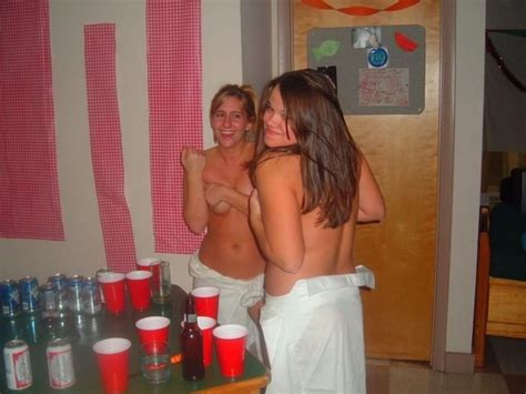 Drunk Wasted Amateur College Girls Flashing Hot Tits Porn Pictures Xxx