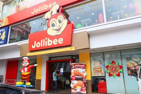 Jollibee Stock Photos Pictures And Royalty Free Images Istock