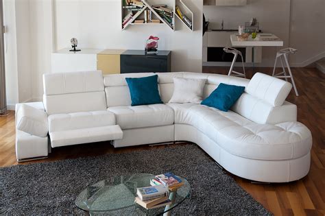 Elegant Curved Sectional Sofa In Leather Moreno Valley California