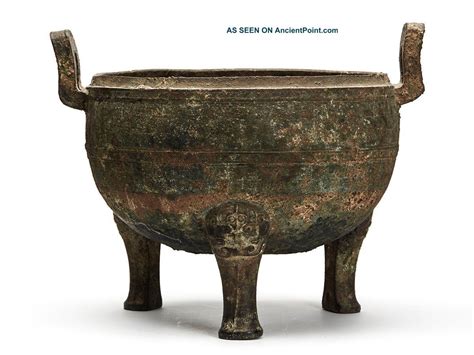 Ancient Chinese Bronze Ceremonial Ding Late Shang Dynasty