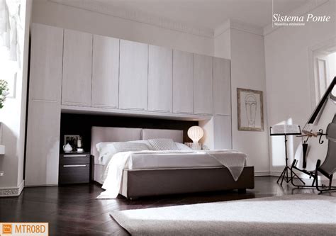 Camere complete anta battente classiche. Camera a ponte XL con letto matrimoniale contenitore