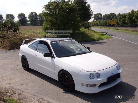 The 2000 honda s2000 is a major car driven by johnny tran in the fast and the furious. 2000 Honda INTEGRA TYPE-R - Car Photo and Specs