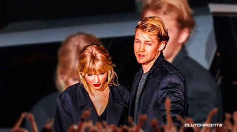 Taylor Swifts Ex Boyfriend Joe Alwyn