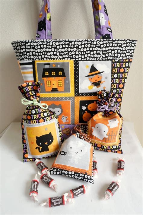 13 Cute Diy Trick Or Treat Bags Halloween Fabric Crafts Halloween