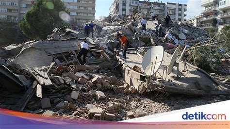 Gempa bumi berkekuatan magnitudo 4.1 terjadi di singkang sulawesi selatan tanggal 26 maret 2020 pukul 10:01:05 wita. Ini Titik Pusat Gempa M 7 yang Guncang Turki dan Yunani