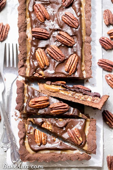 Simple Chocolate Pecan Tart Recipe / How to Make Tasty Chocolate Pecan Tart Recipe