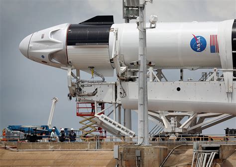 How Spacex Got To Launch Nasas Astronauts To Orbit The New York Times