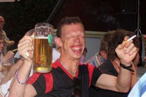 20 Of The Funniest Photos Of Drunk People