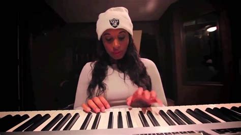Female Beat Makers Live Beats Production Turntablism Looping Beatboxing Youtube