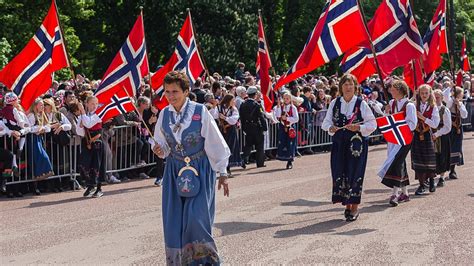 Wie Wir Norwegens Nationalfeiertag Am 17 Mai In Oslo Erlebten