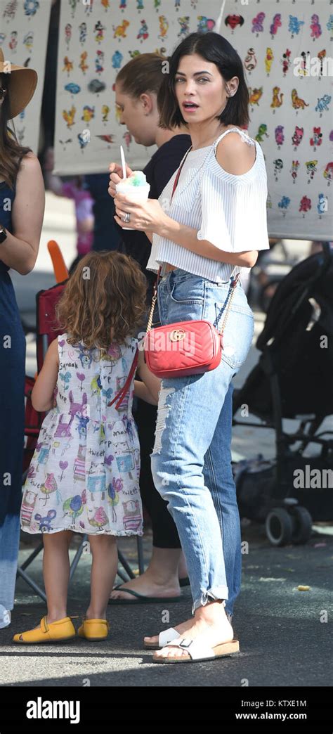 Jenna Dewan And Her Daughter Everly Tatum Go To The Farmers Market Featuring Jenna Dewan