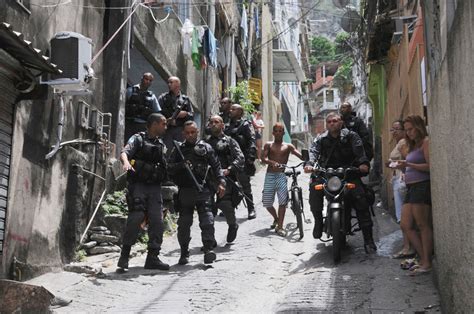 Fotos Violência Em Upps No Rio De Janeiro 21032014 Uol Notícias