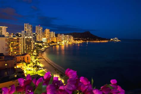 The 8 Best Waikiki Beach Hotels Of 2022