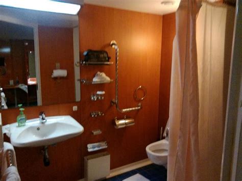 Maybe you would like to learn more about one of these? Family Inside Stateroom, Cabin Category I1, Norwegian Dawn