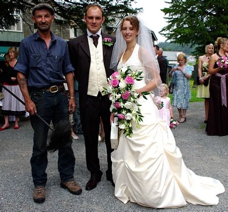 Come visit your local dan murphy's The 99p wedding dress: Bride with an eye for a bargain ...