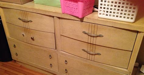 What if i found mouse droppings in my bed? What should I do with this great old vintage 50's bedroom ...
