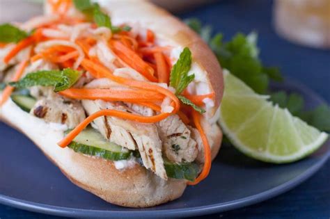 L better than restaurants ▷. Vietnamese Sandwich Recipe with Grilled Chicken (Banh Mi ...