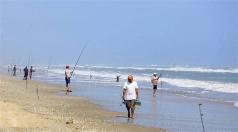 Redes A La Orilla De La Playa Ahuyentan A Pescadores Deportivos En La
