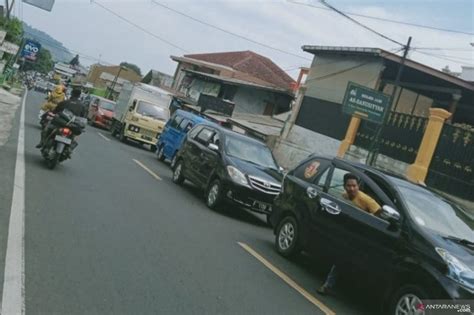 Berikut daftar perusahaan toko, supplier, agen, distributor stiker motor terupdate dari seluruh wilayah indonesia. Jual Stiker Lintas Husein - Arsip Tulisan Tulisan Media Massa Rifky Goro Effendy By Rifky ...