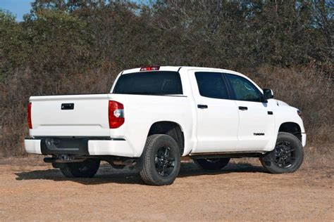 AUTOREVIEWERS.COM | 2020 Toyota Tundra — Legendary Reliability the