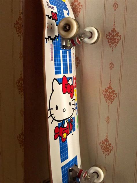 Girl Hello Kitty Skateboard Sports Equipment Sports And Games Skates