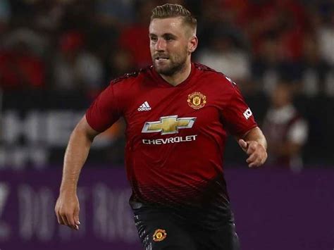 Contact luke shaw on messenger. Luke Shaw Heading Back To Manchester United After England ...