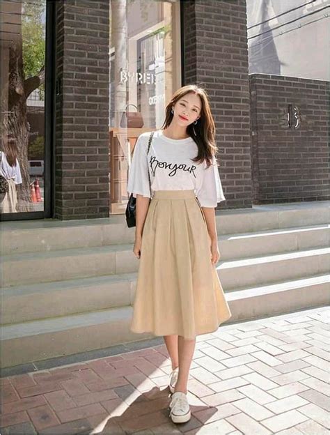 Pin By P M On Korean Outfit Long Skirt Outfits Korean Outfit Street