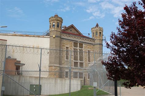 Inside the Fort Madison State Penitentiary | Iowa Public Radio