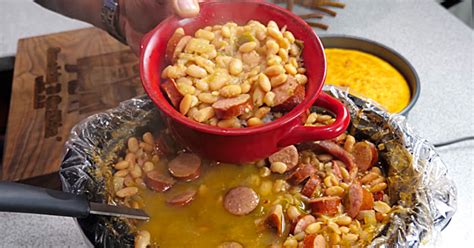 Put the beans and ham hock in the instant pot with onion, chiles, salt, pepper, and water or broth. Crockpot Southern Style Pinto Beans And Ham Hocks Recipe