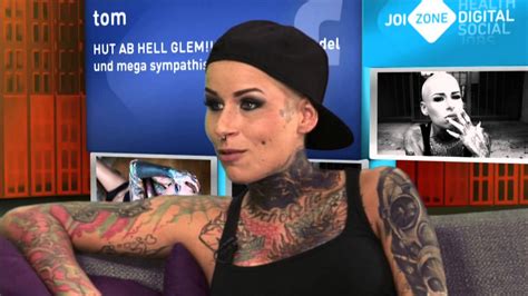 Tattoo Model Hell Glam In Der Joizone Youtube